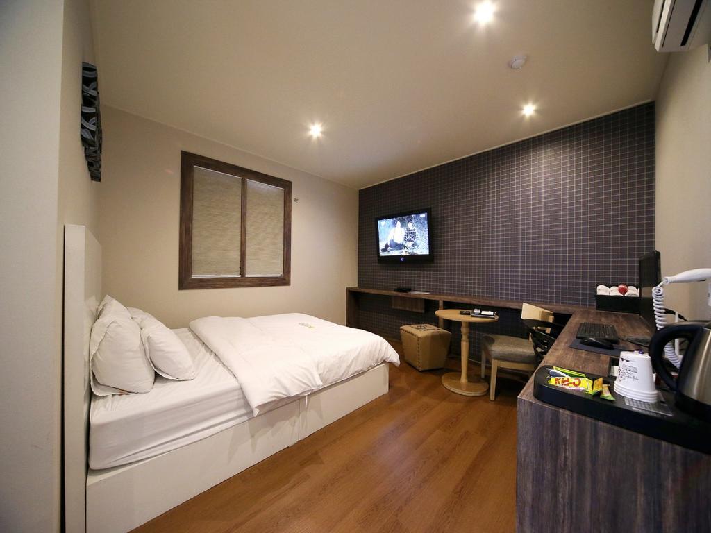 Seven 2* Busan