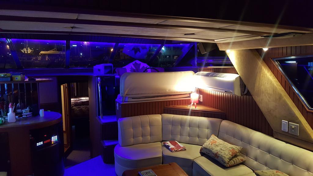 Botel Marine City Club Yacht Busan