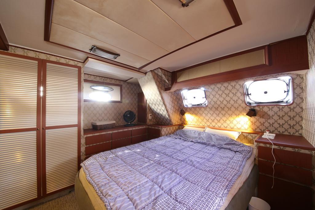 Marine City Club Yacht Botel 3*