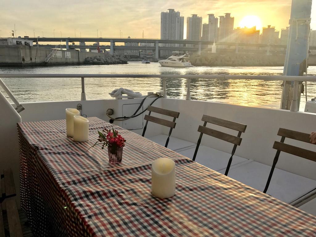 Sea And Yacht Botel Busan