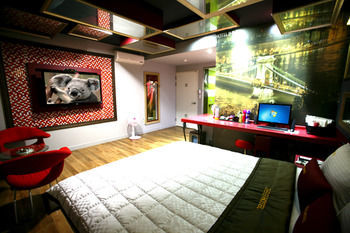 369 Motel 2*