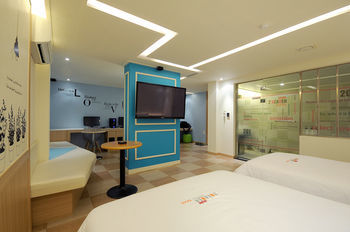 2 Heaven Hotel *