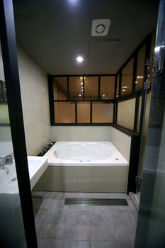Seven 2* Busan