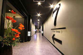 Hotel Seven 2*