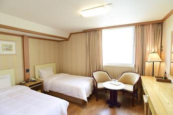Utopia Hotel