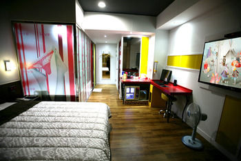 369 2* Busan