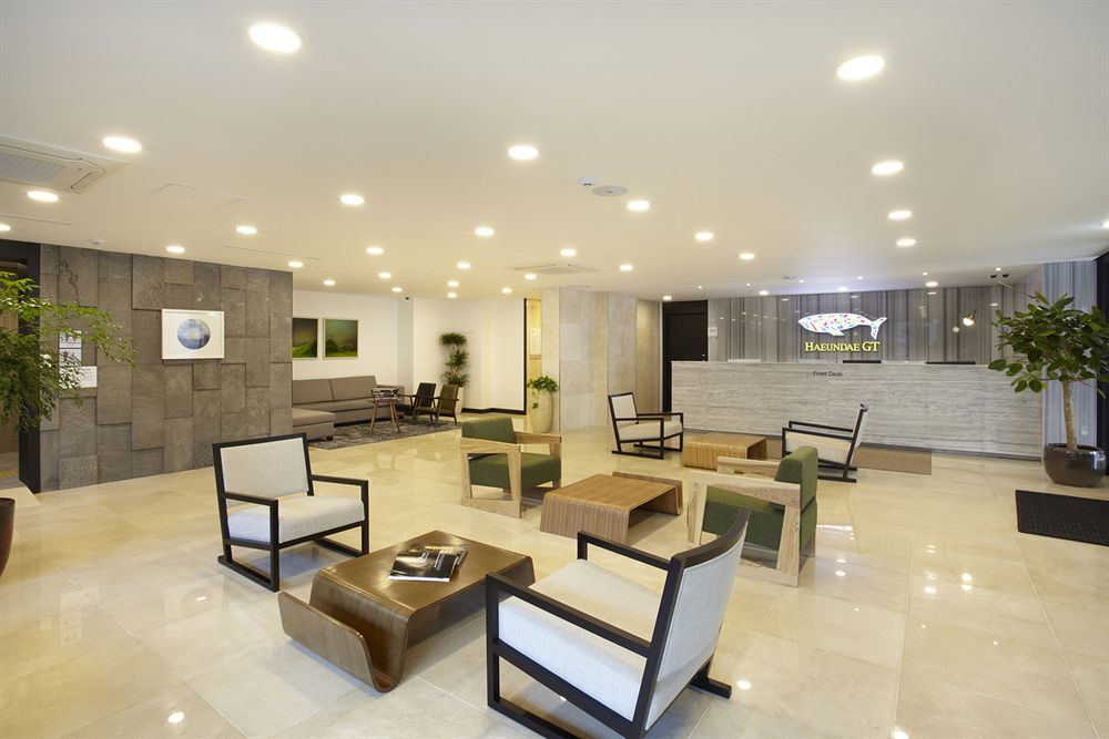 Hotel Cinema House In