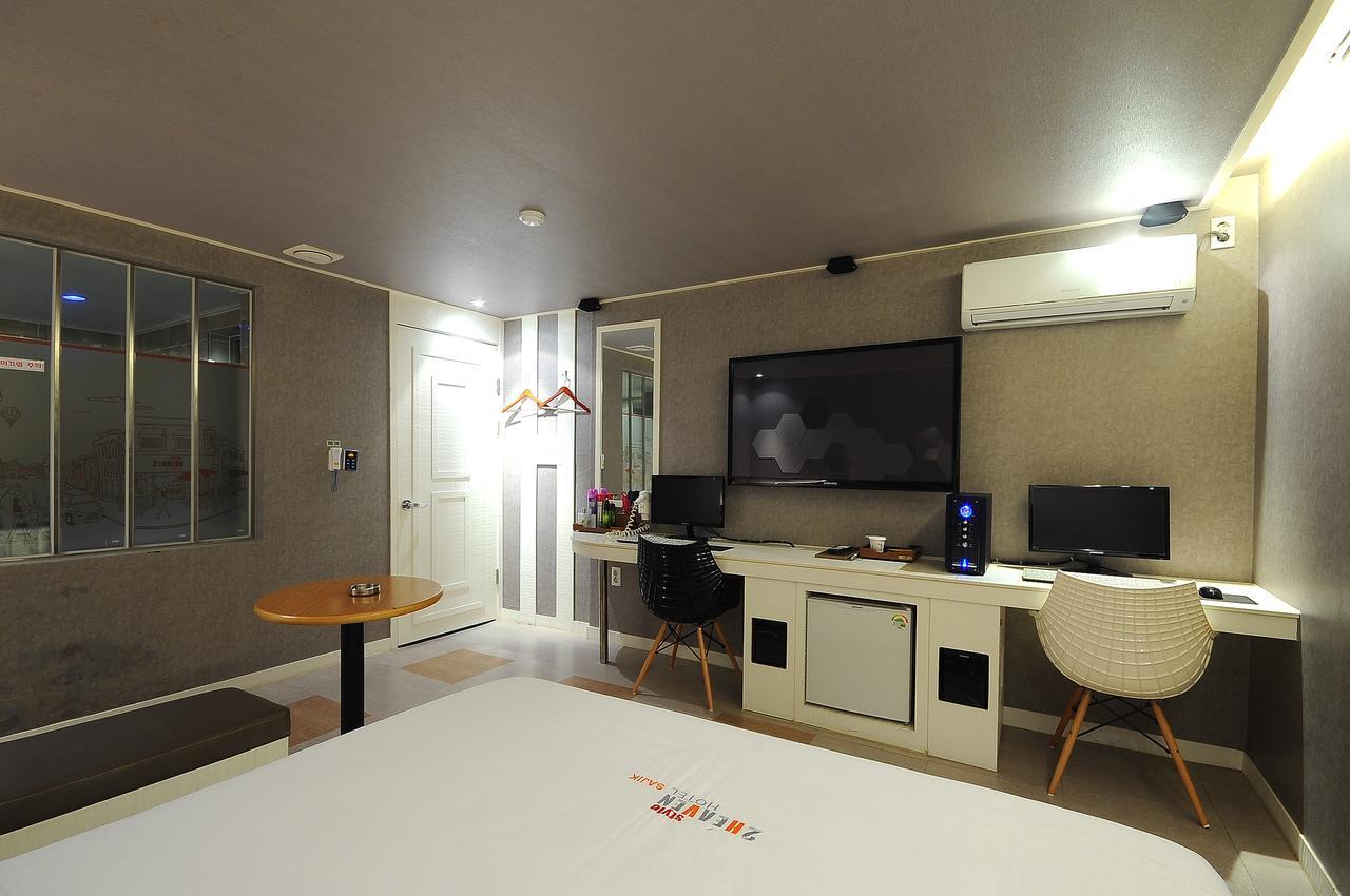 2 Heaven Hotel