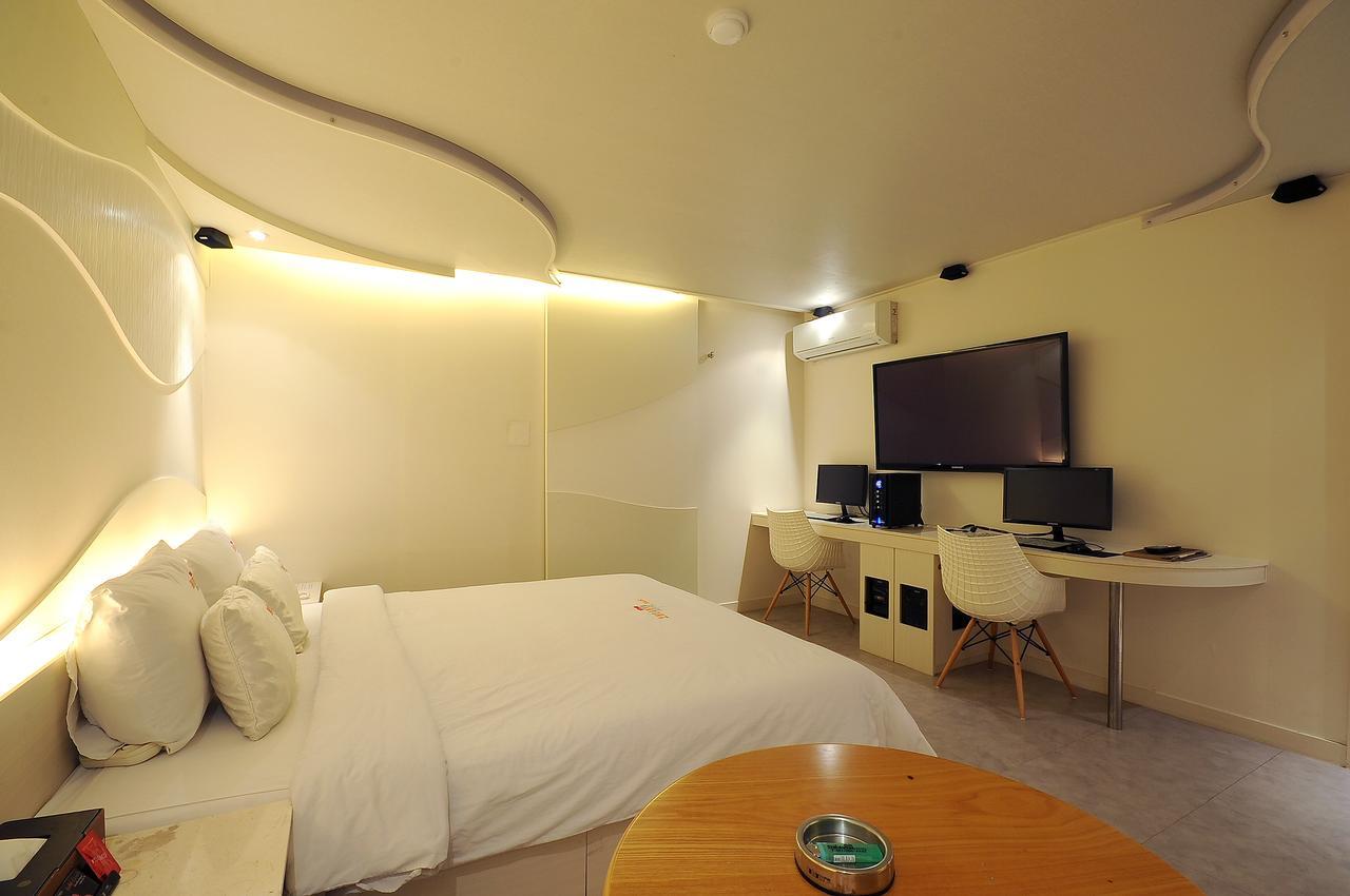 2 Heaven Hotel *