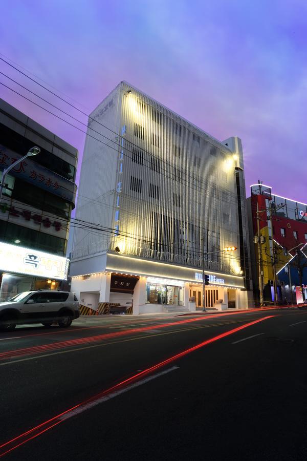 Hotel Hillside