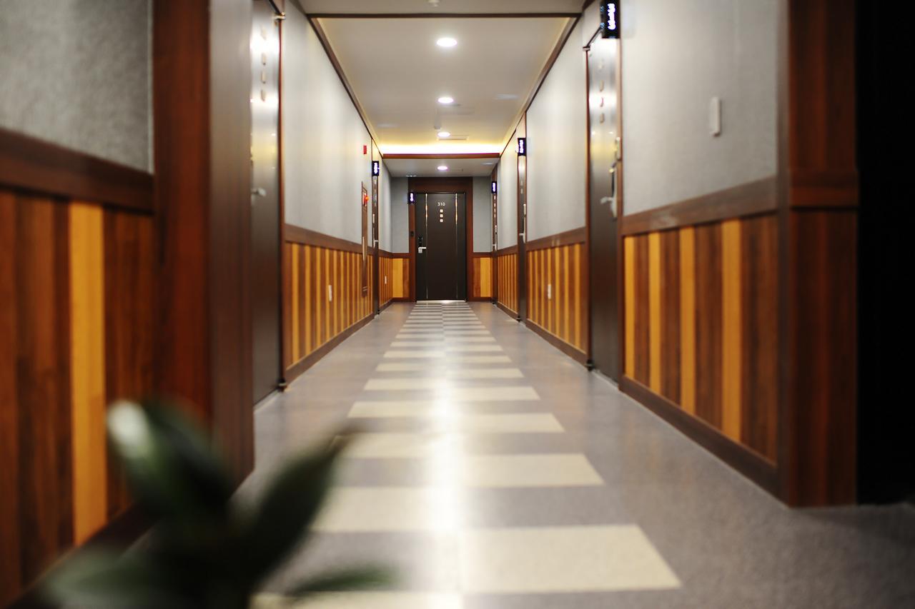 Hotel The 2*