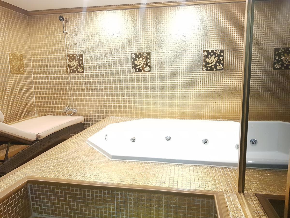 Business Gangseo Hotel 3*