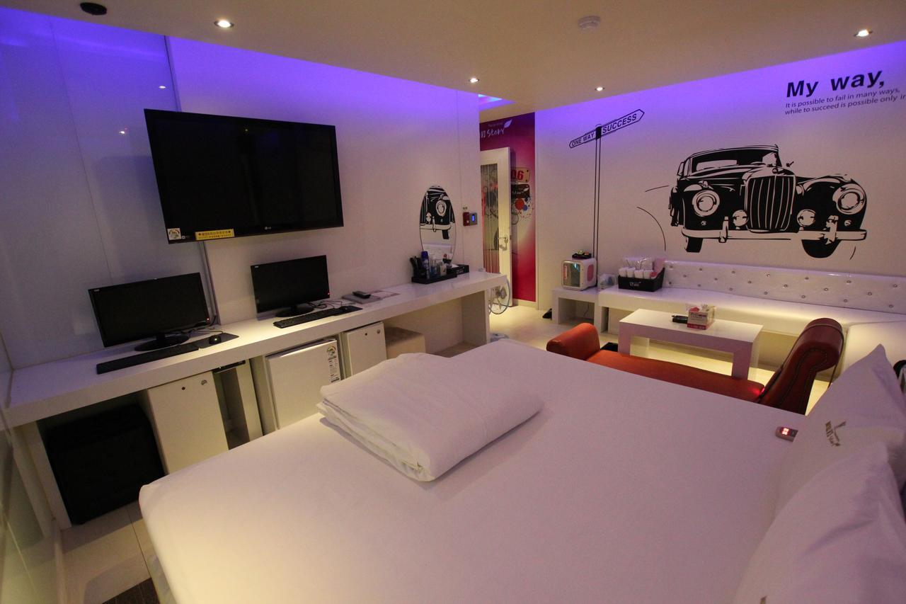 Motel V1 2*