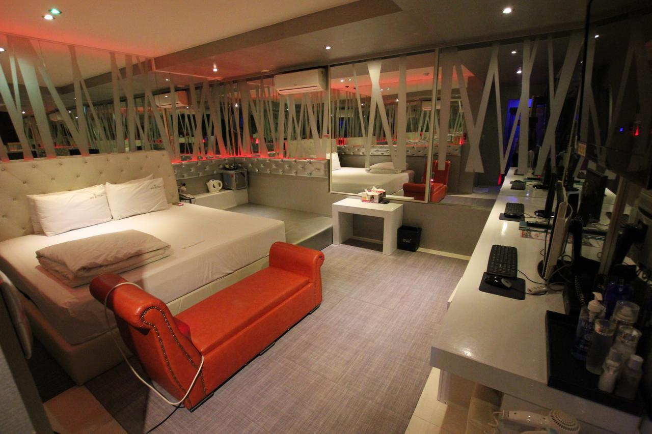 Motel V1 2*
