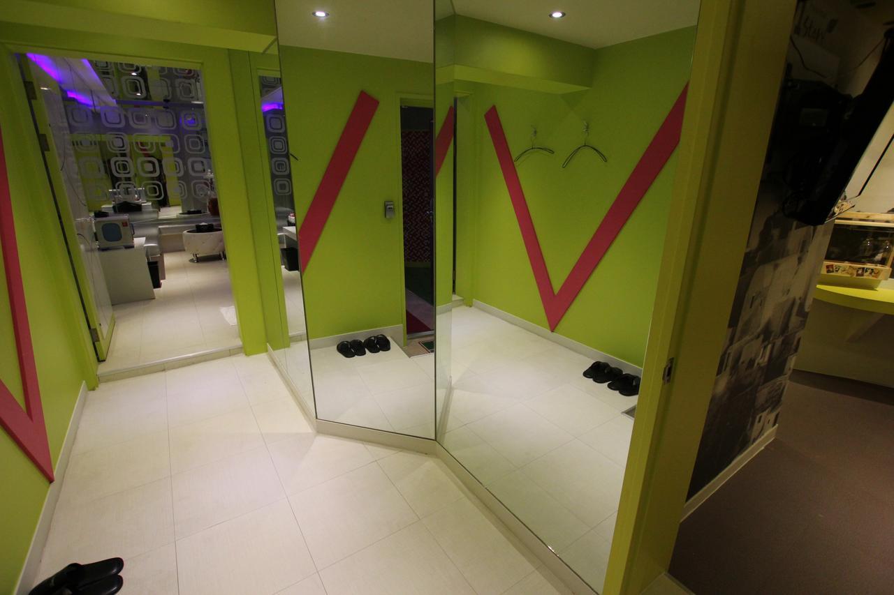 Motel V1 2*
