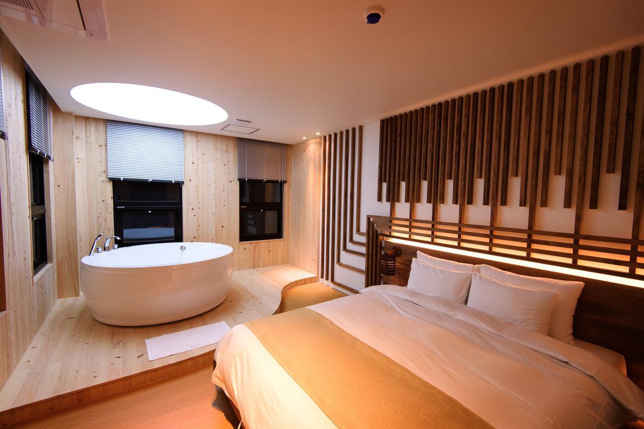 Illroy 3* Busan