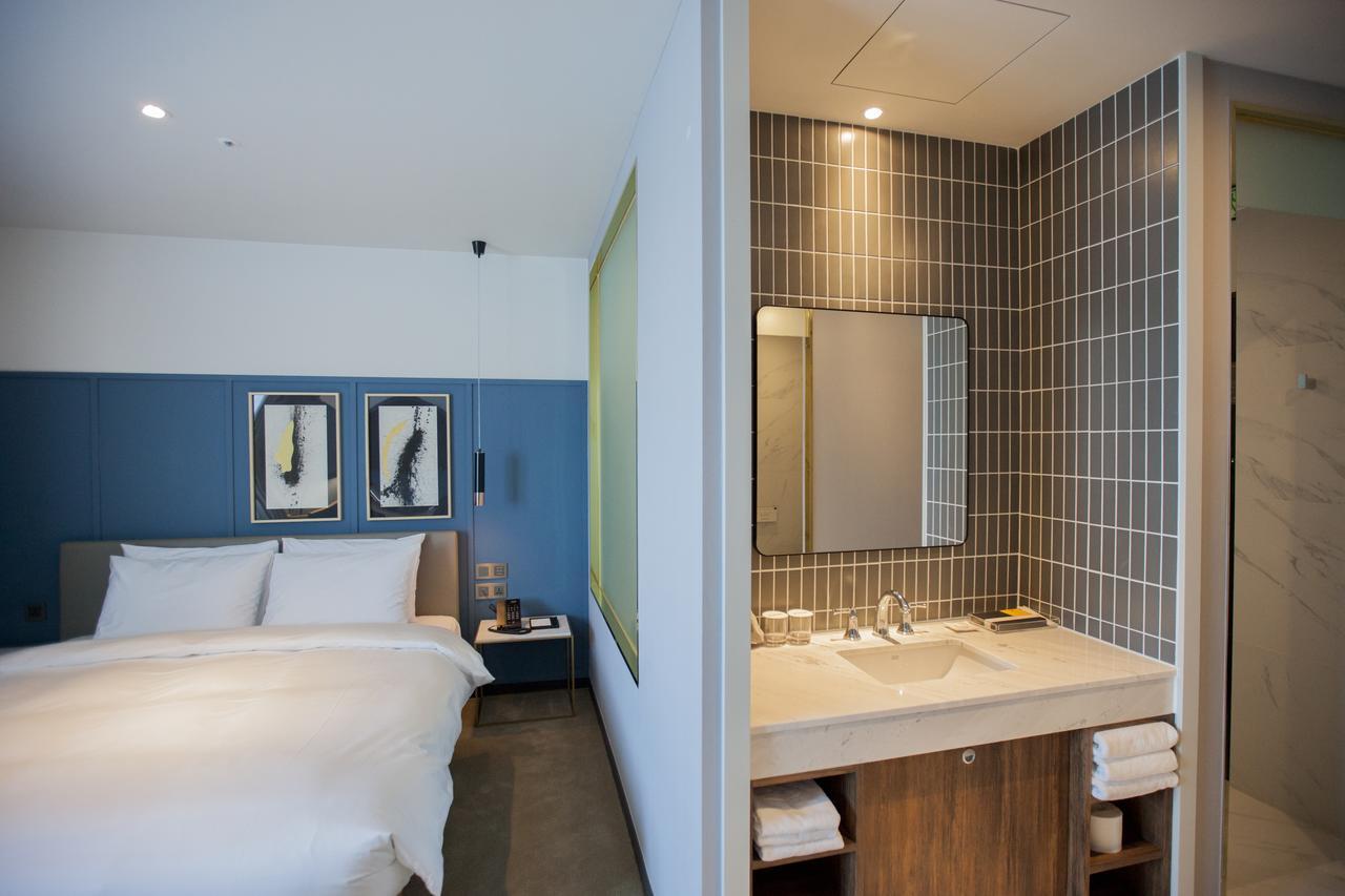 Nampo Hound Premier Hotel