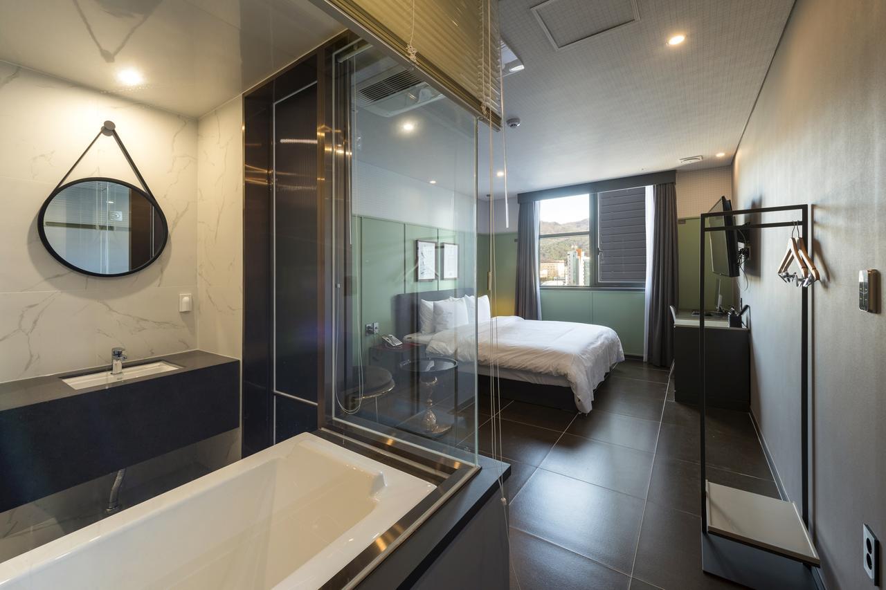 Brown-Dot Hotel Guseo Hotel Busan