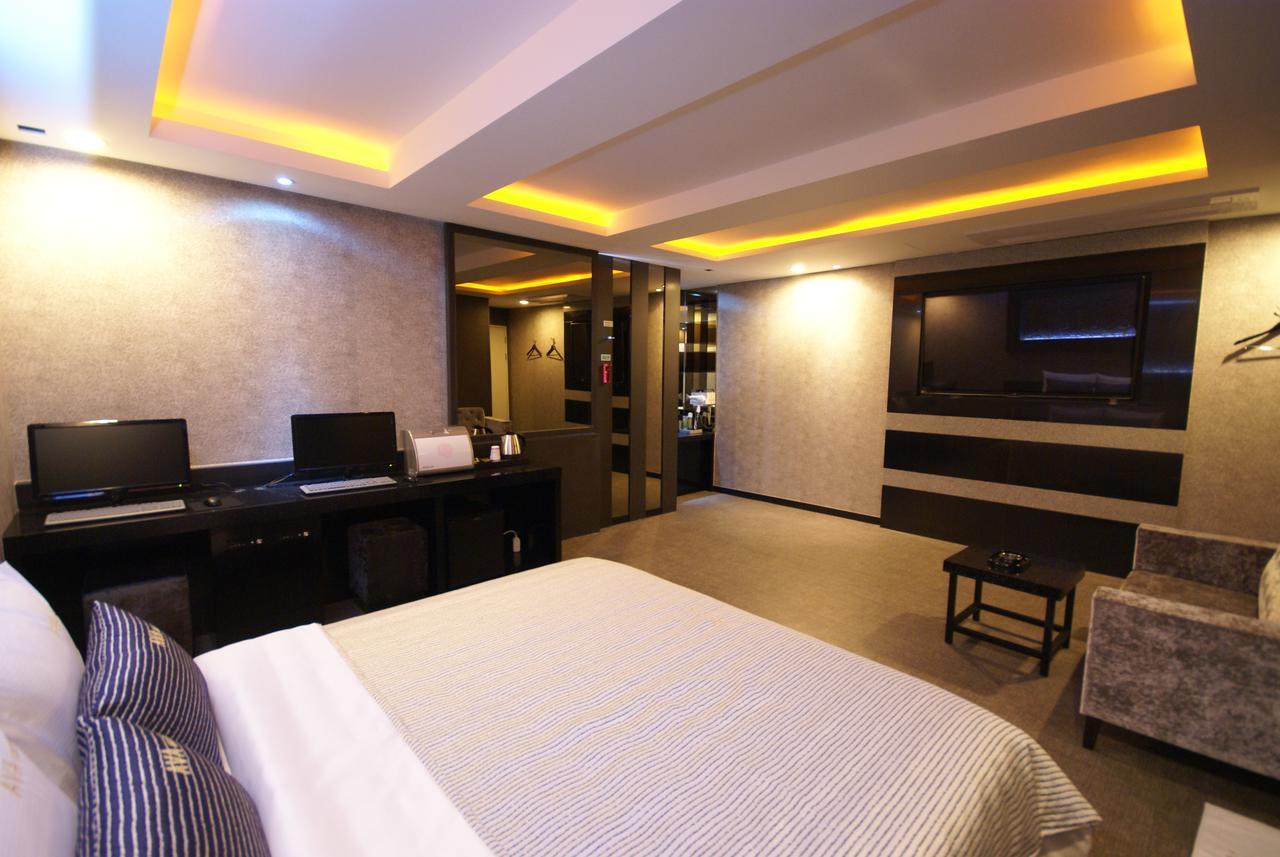 H Moment Songjeong 3* Busan
