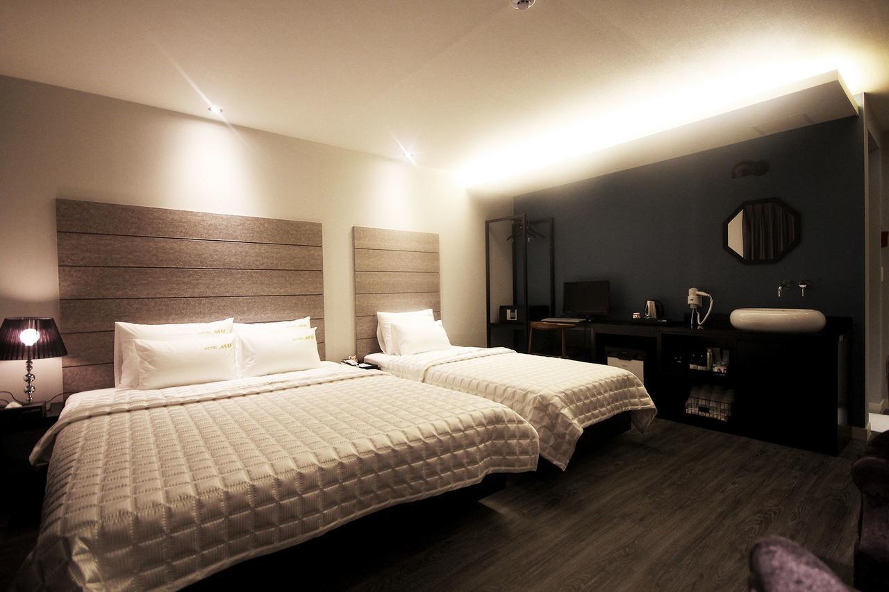 Mu Motel