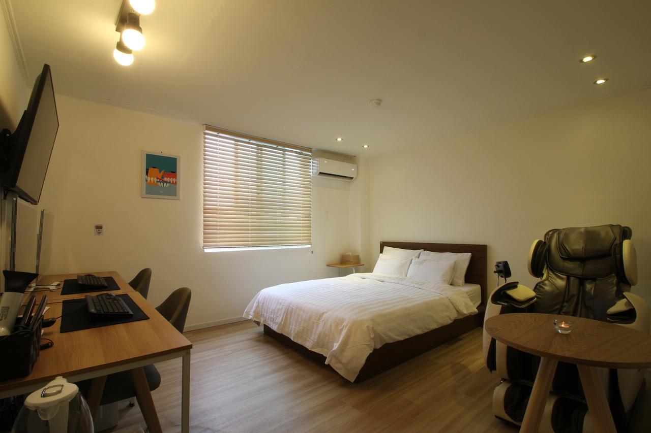 Hotel Shire 2*
