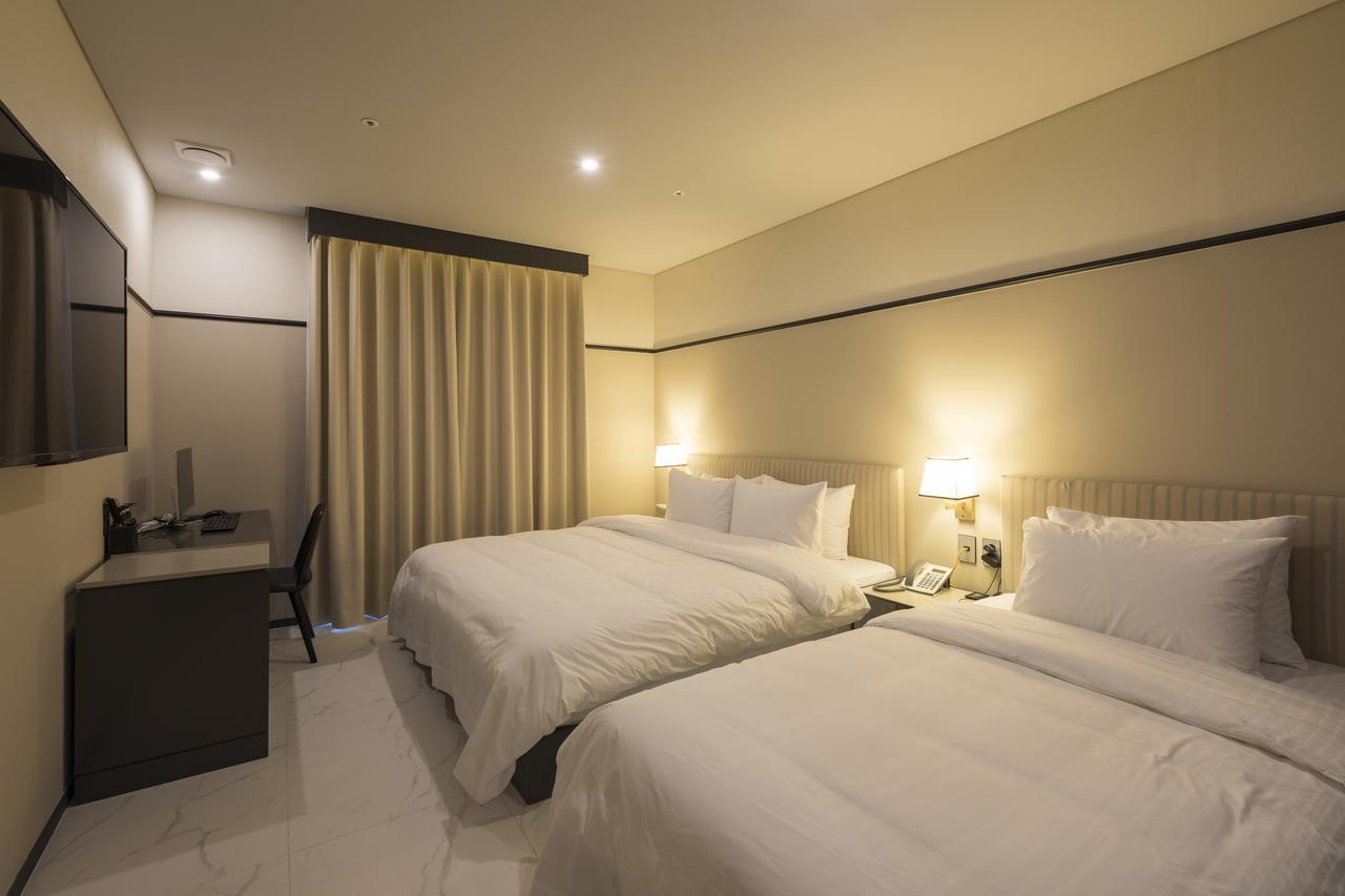 Brown-Dot Hotel Guseo Hotel