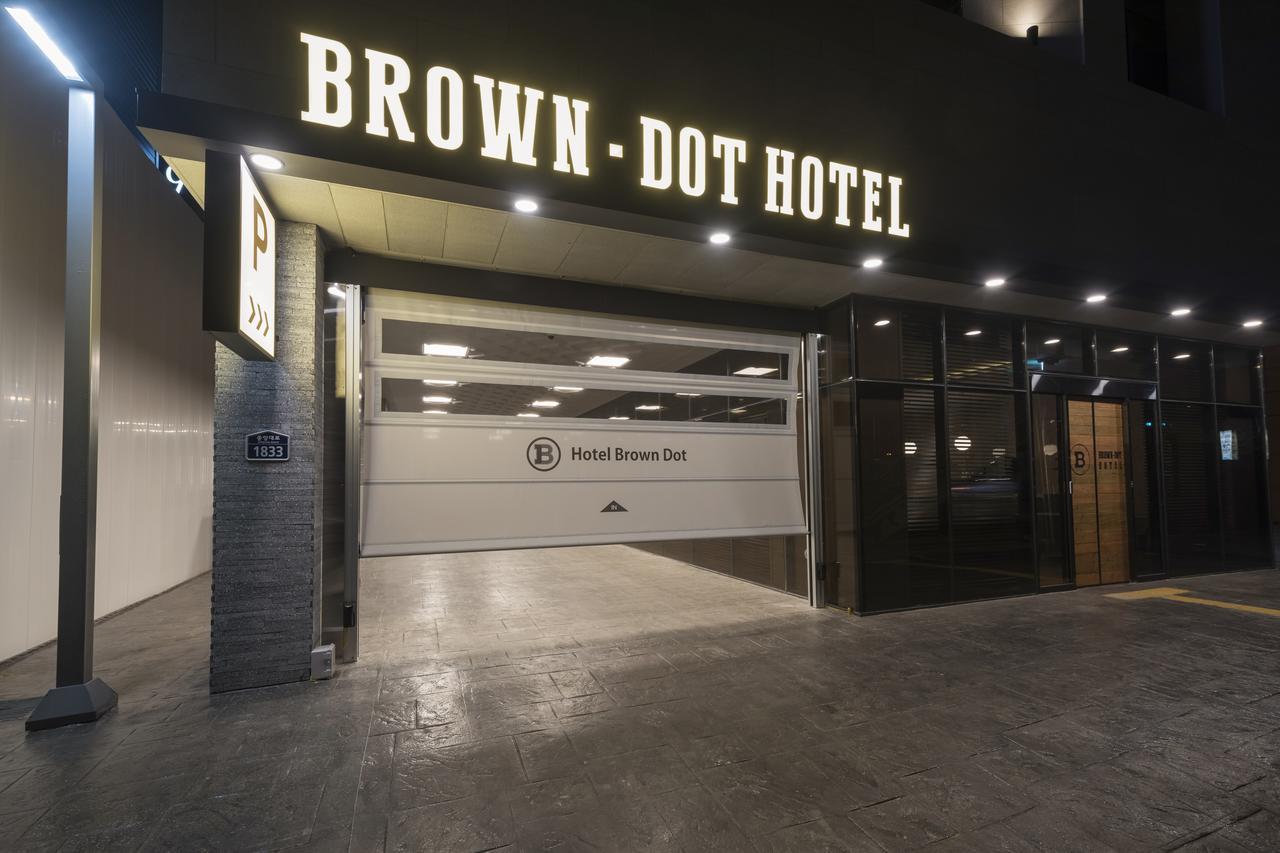 Brown-Dot Hotel Guseo Hotel