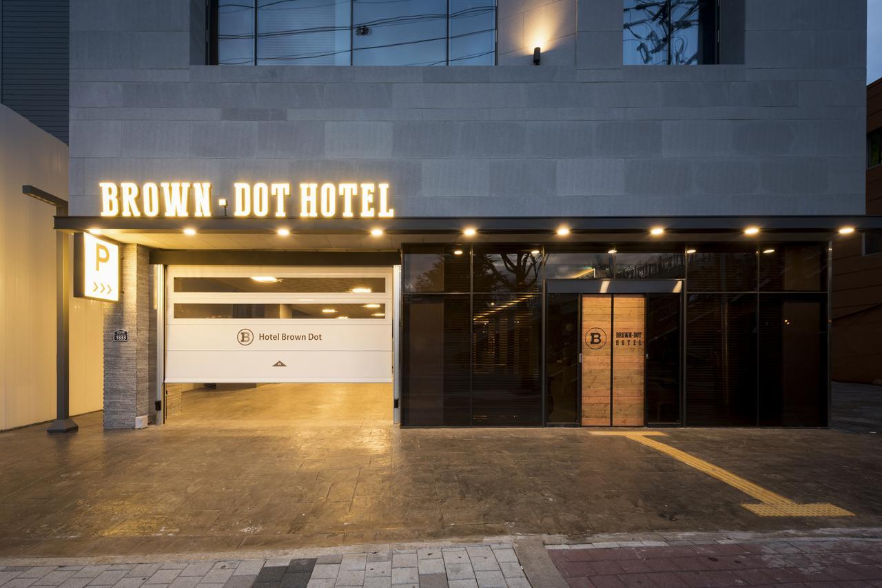 Brown-Dot Hotel Guseo Busan