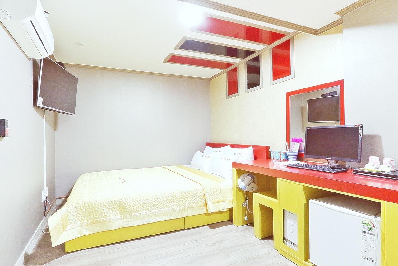 G Hotel