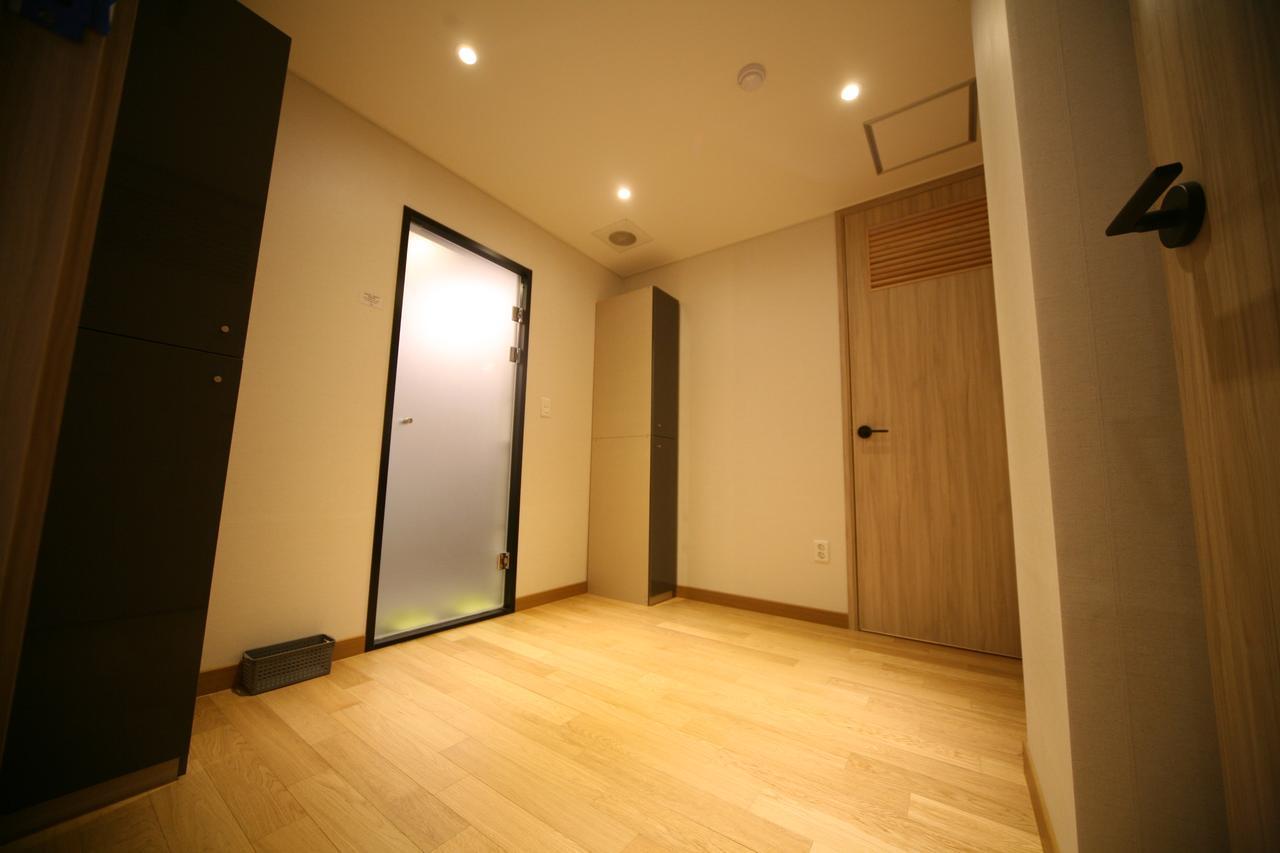 Hostel K 79