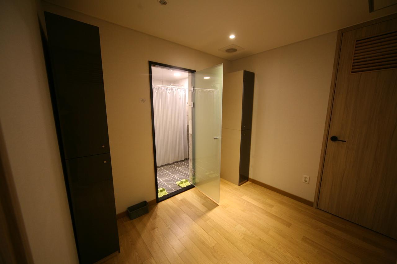 K 79 * Busan