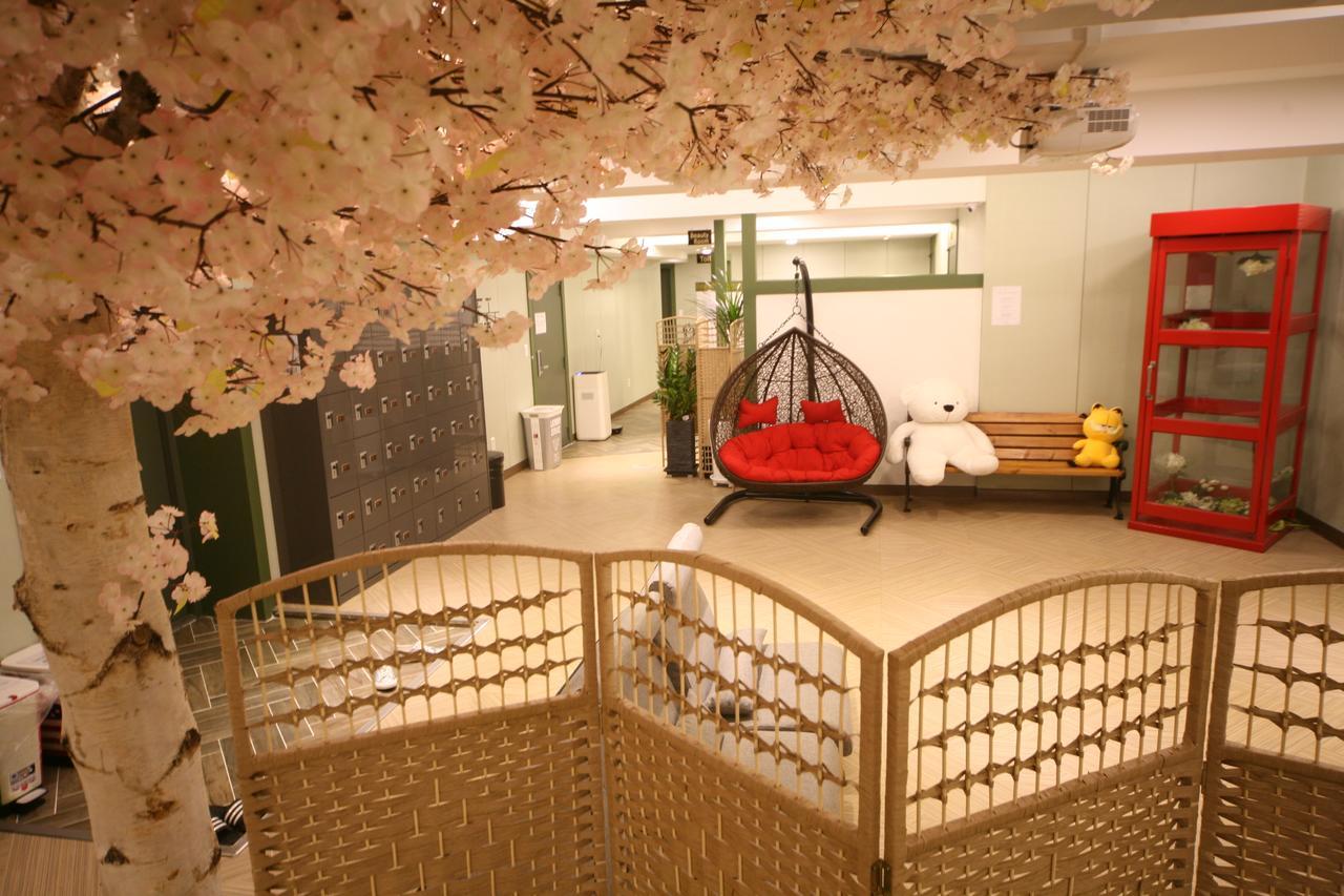 Hostel K 79