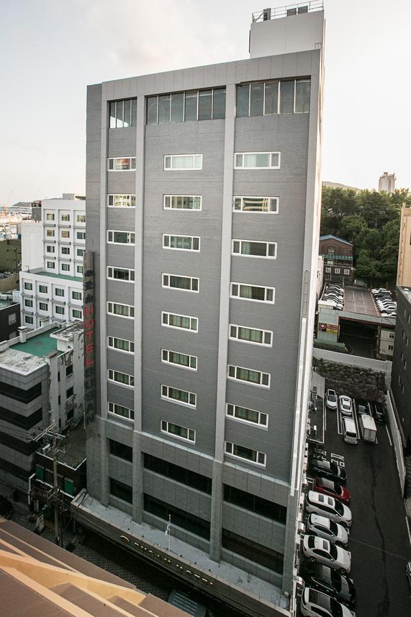 Tourist Hotel