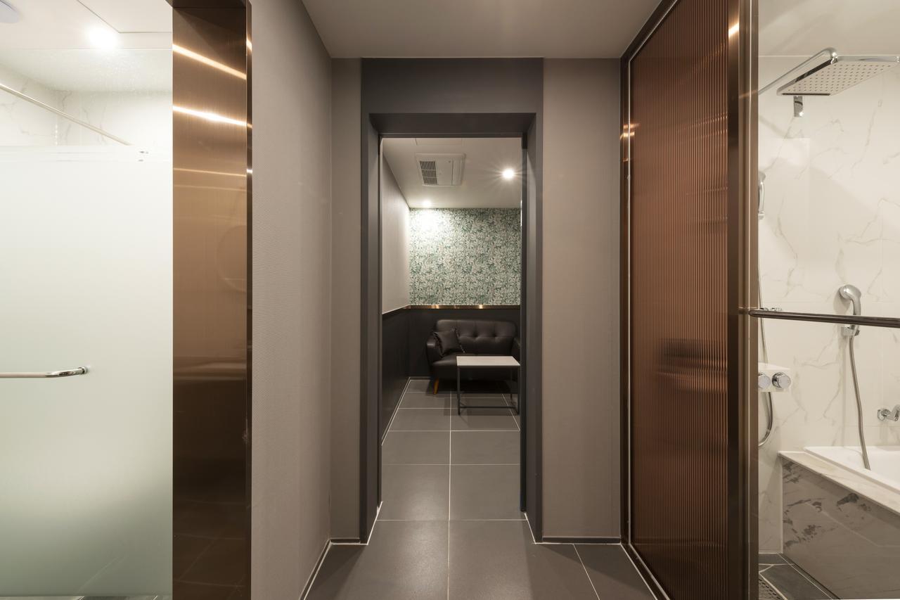 Hotel Brown-dot Gupo 2*