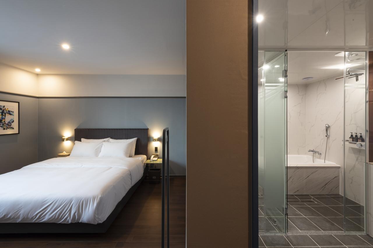 Brown-dot Gupo Hotel Busan