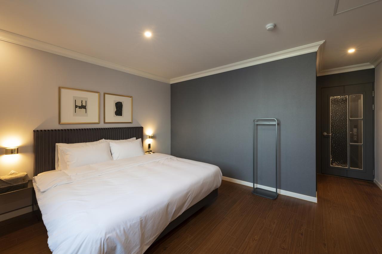 Brown-dot Gupo Hotel