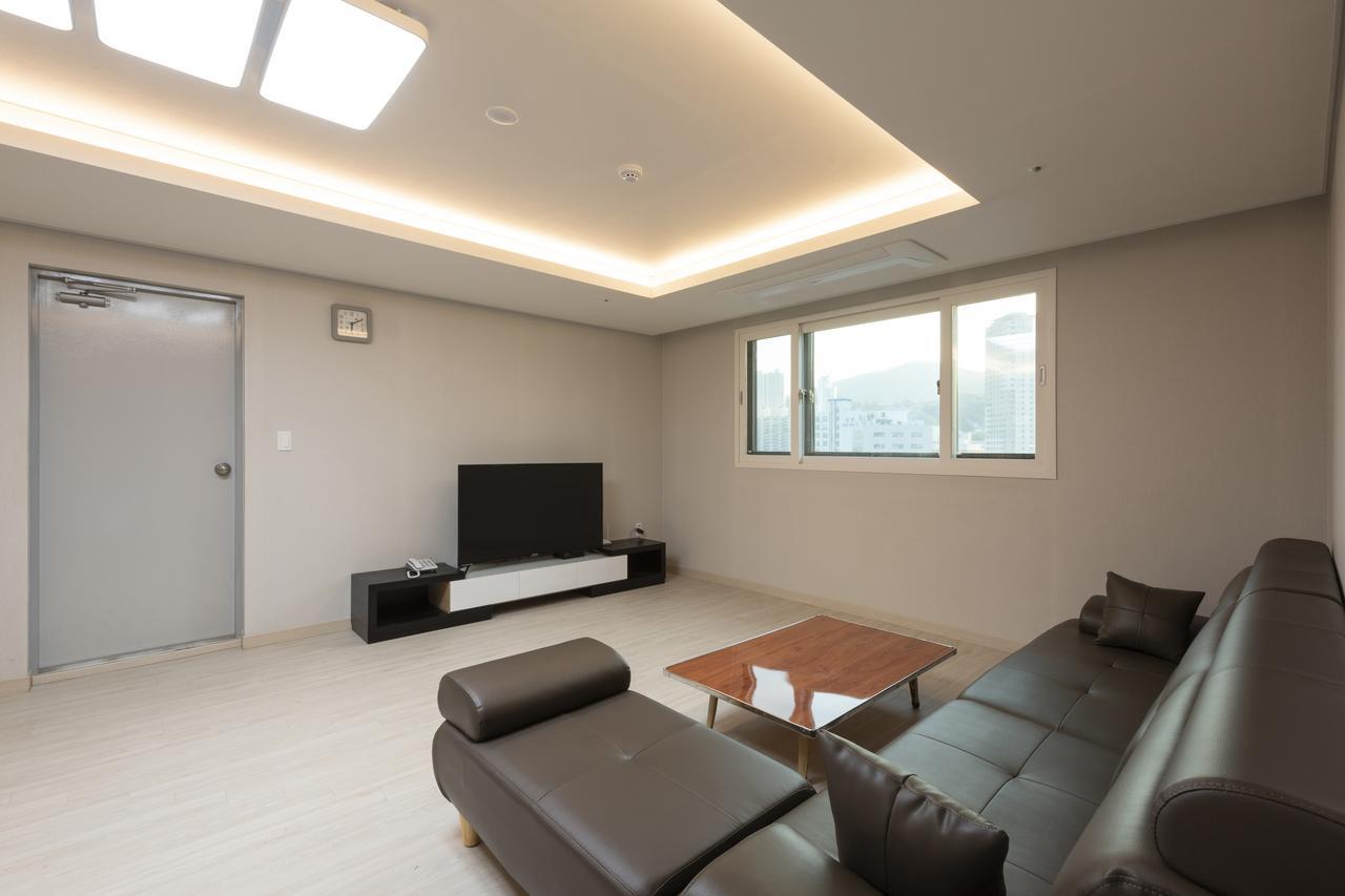 Hotel Seomyeon Brown-dot Gold 3*