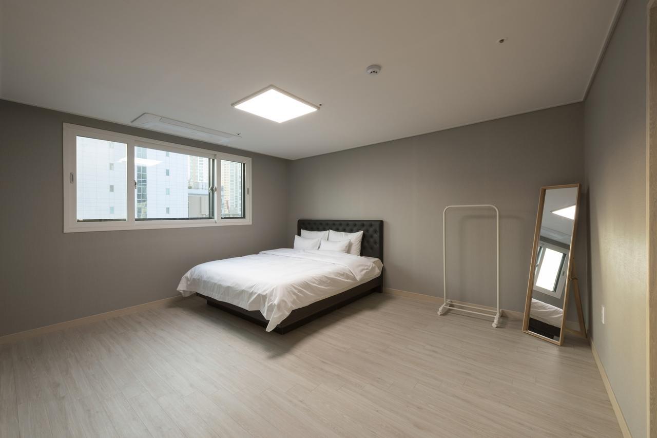 Hotel Seomyeon Brown-dot Gold Busan