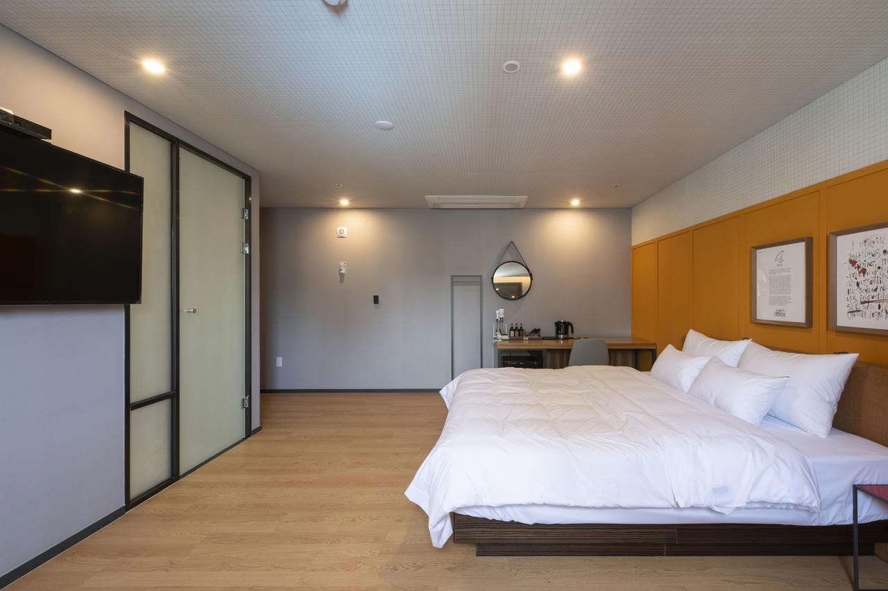 Seomyeon Brown-dot Gold Hotel 3*
