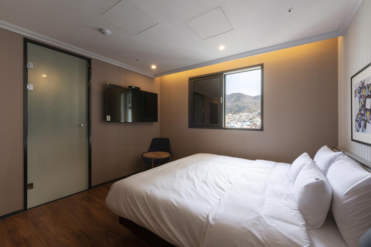 Hotel Seomyeon Brown-dot Gold 3*