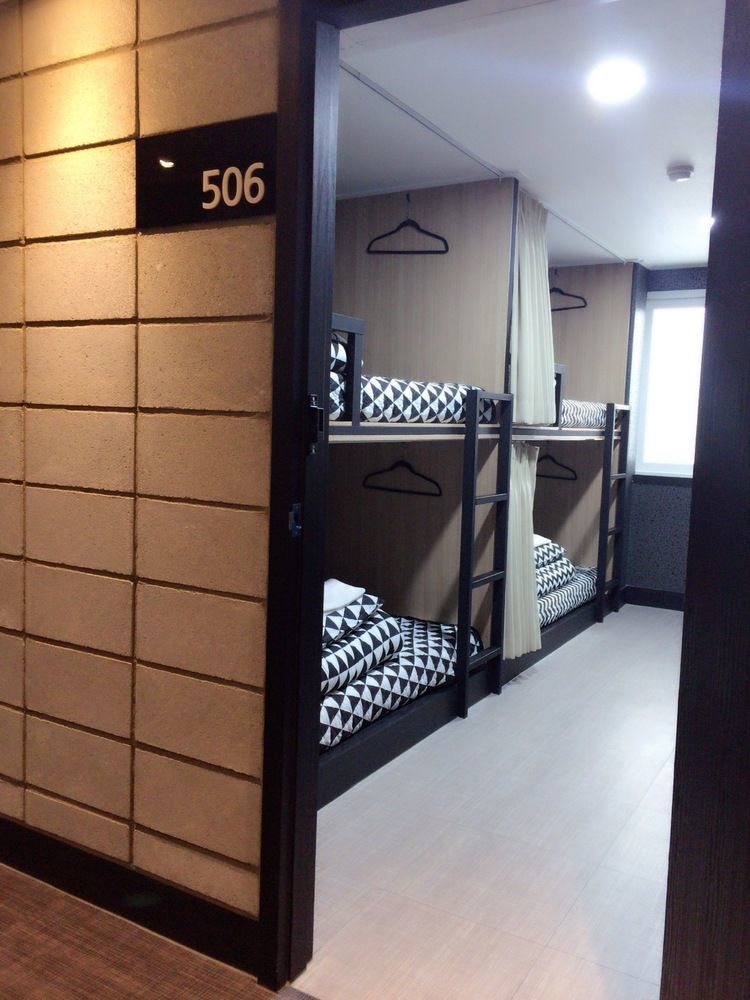 Nhà trọ Mozzihostel Station *