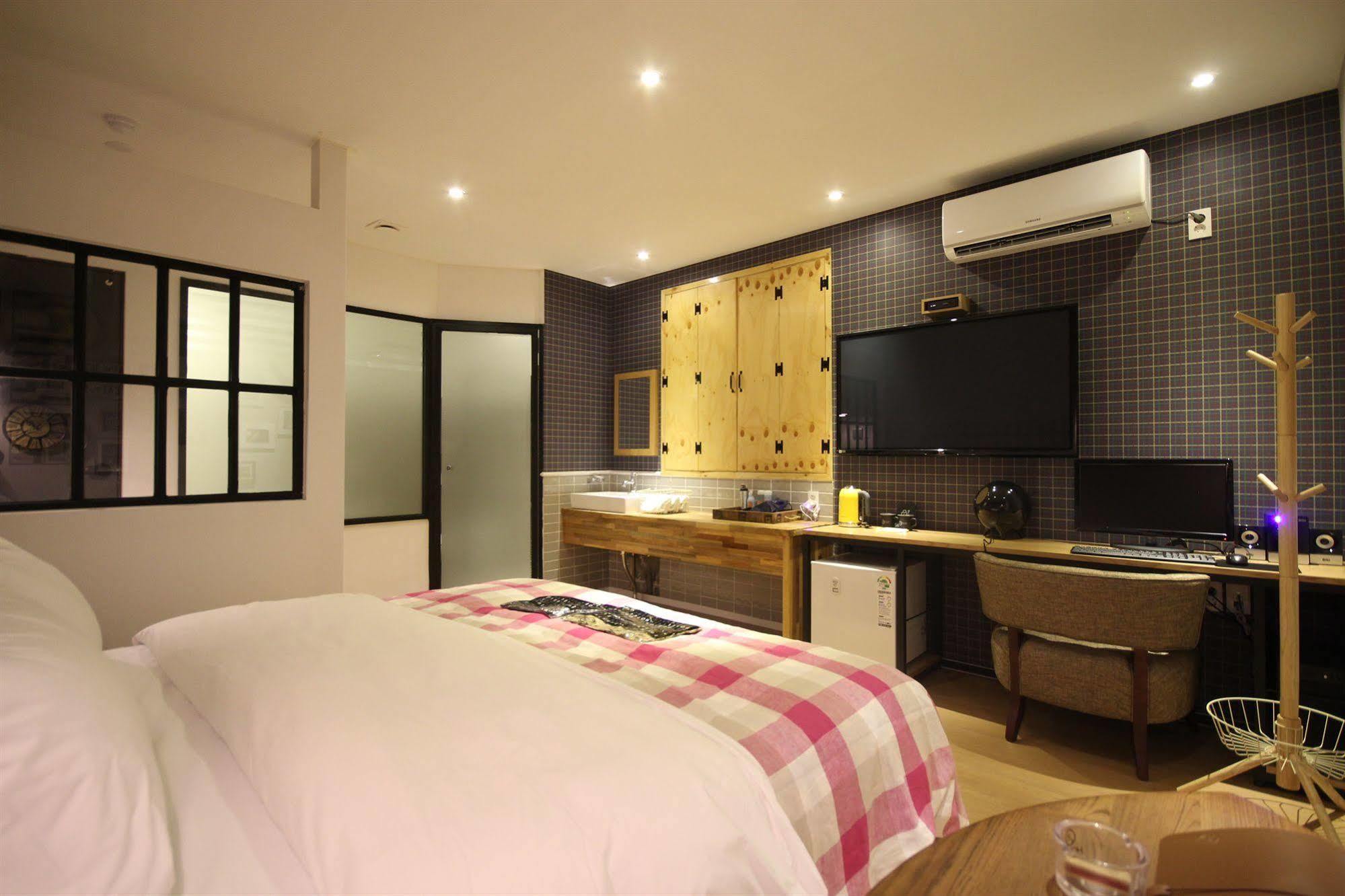 25 Hotel 3*
