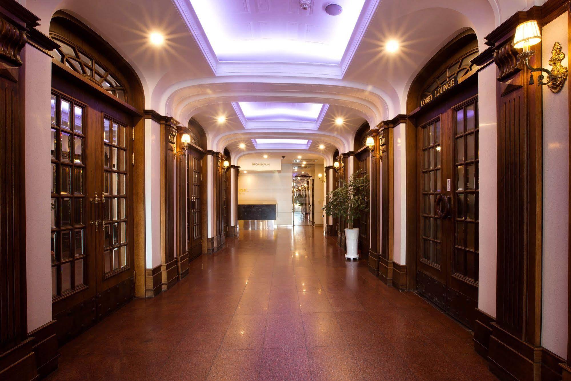 Angel Hotel 3*