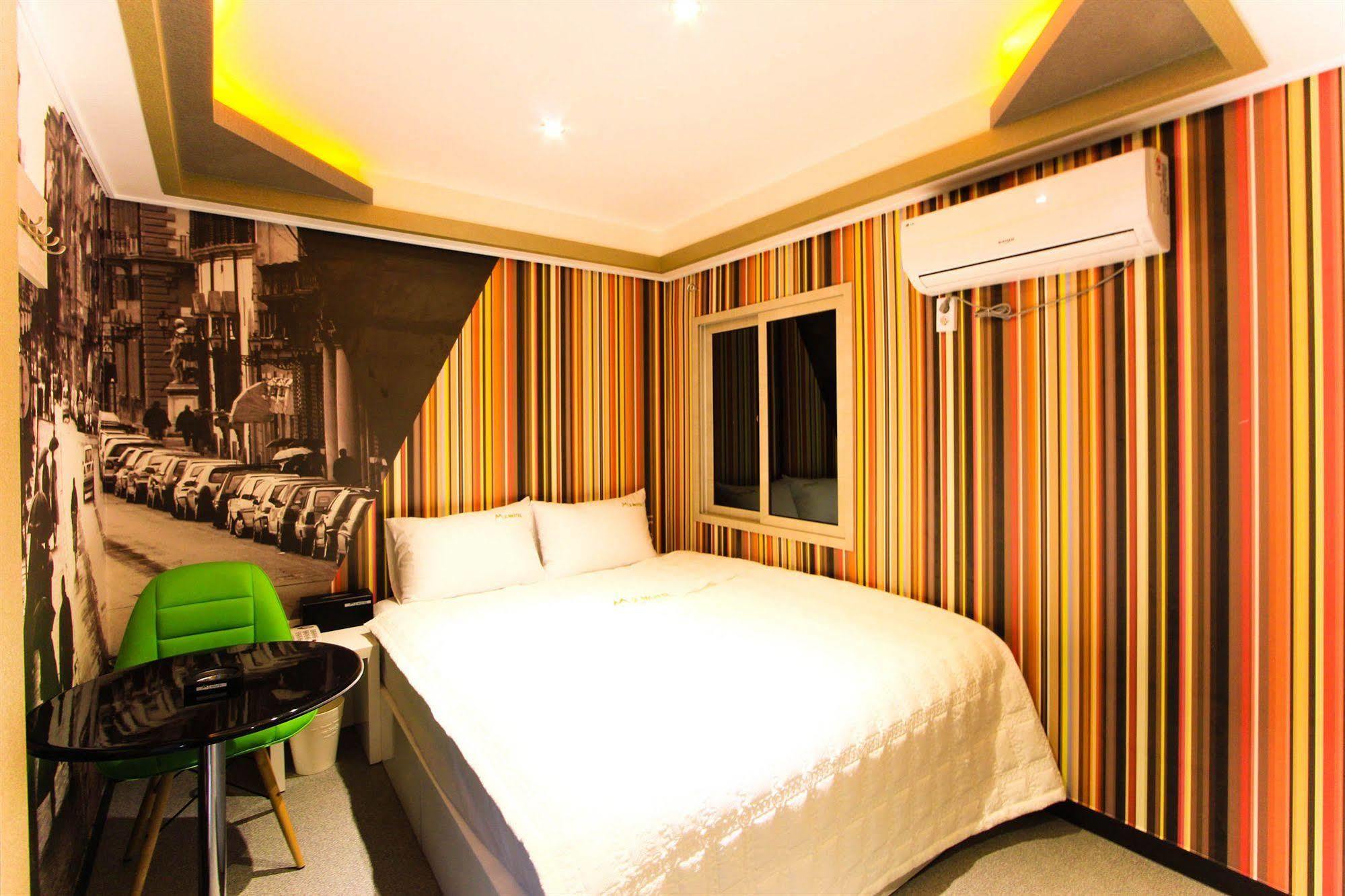 M2 Motel 2*