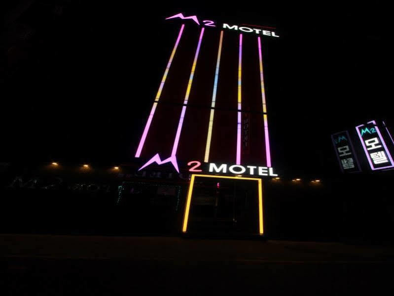 M2 Motel