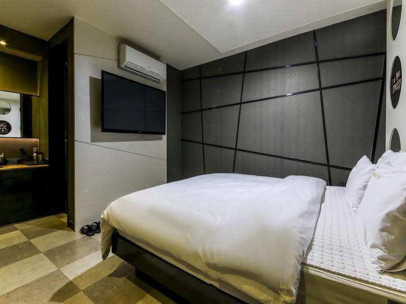 Motel Oz Oncheonjang