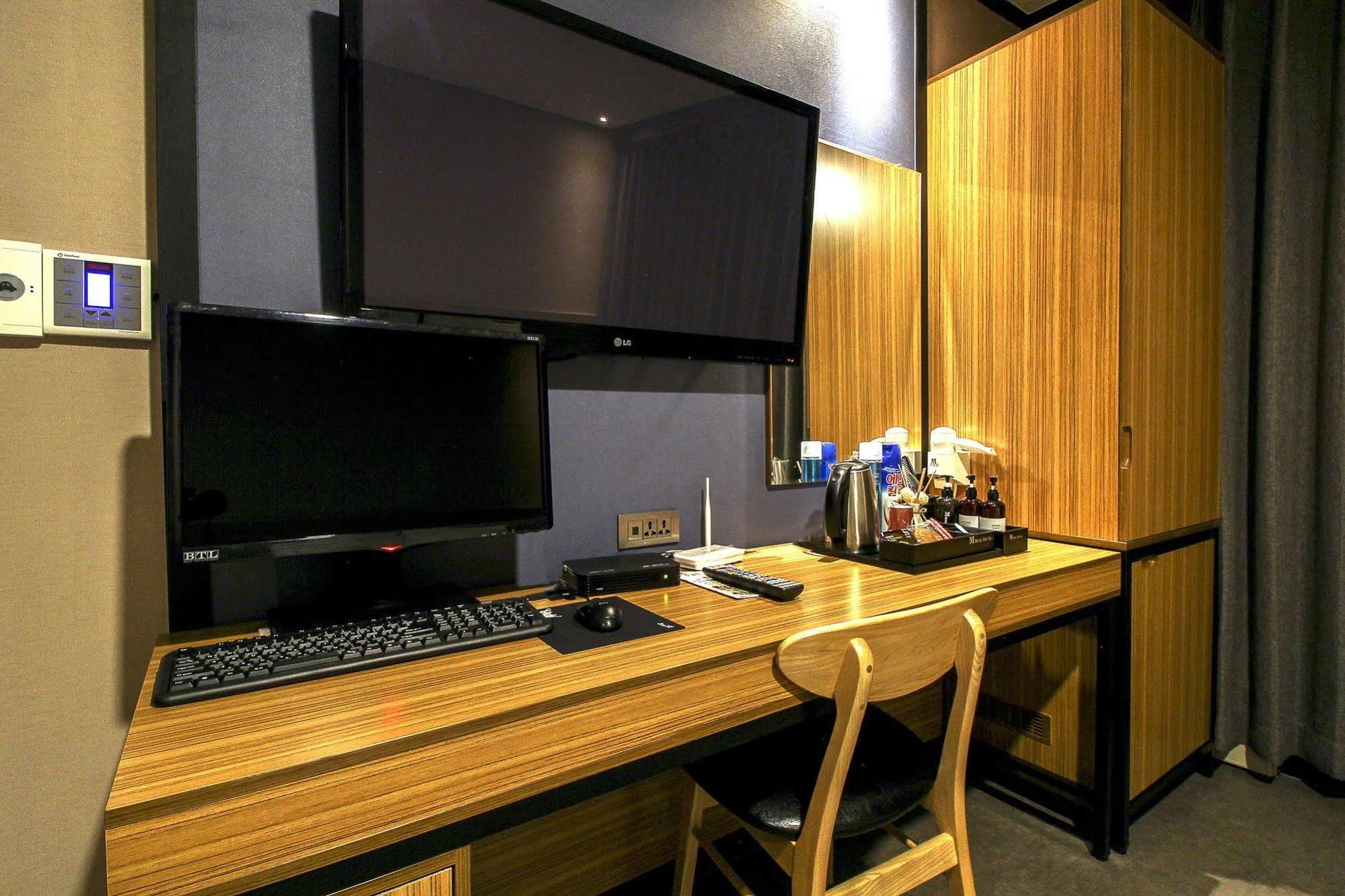 The Hotel Busan