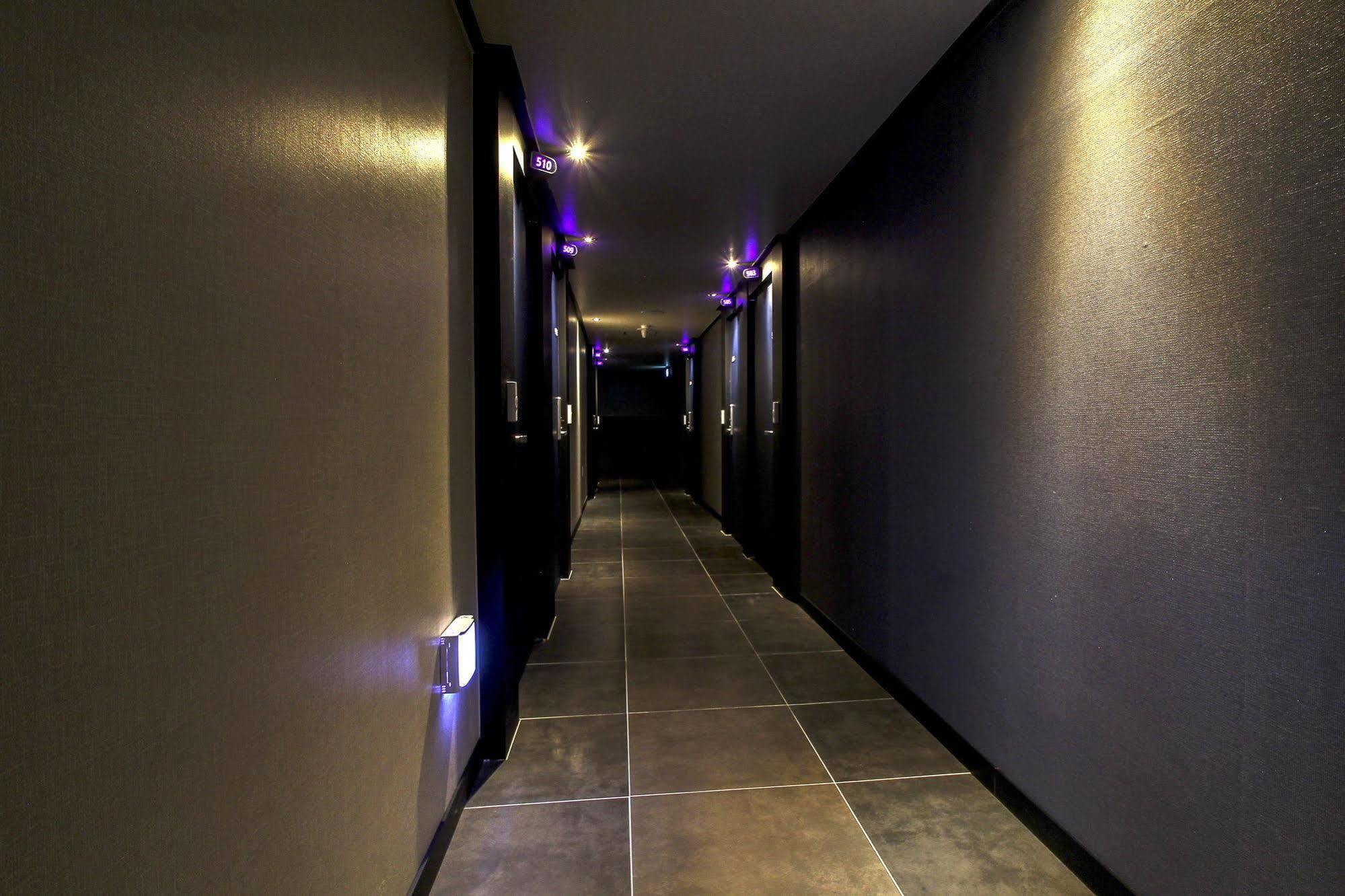 The Hotel 2*