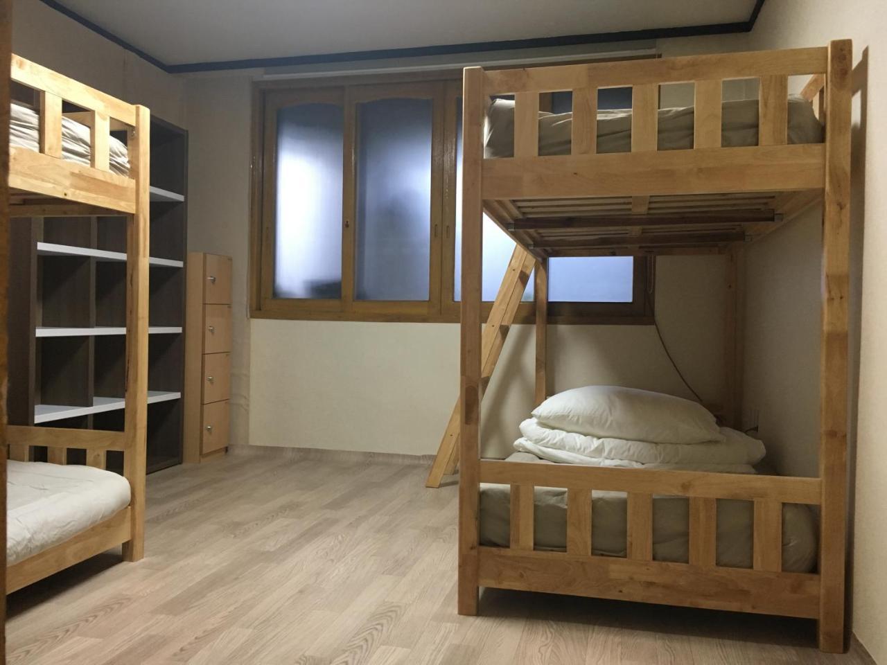 Hostel Backpackers *