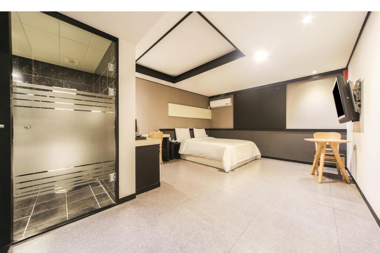 Elysee 3*
